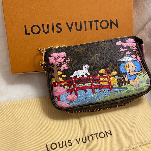 Authentic Louis Vuitton Christmas edition mini Pochette accessories Japan Sakura - Picture 1 of 6